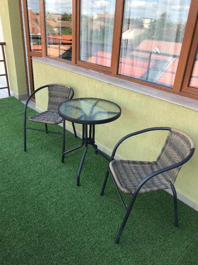 Sole Apartment 2 Satu Mare Exterior foto